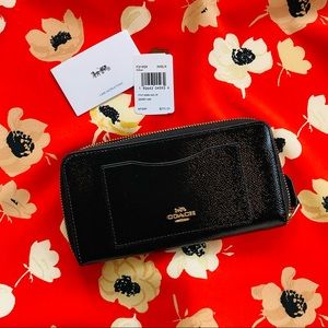 Coach Patent Leather Wallet Black NWT